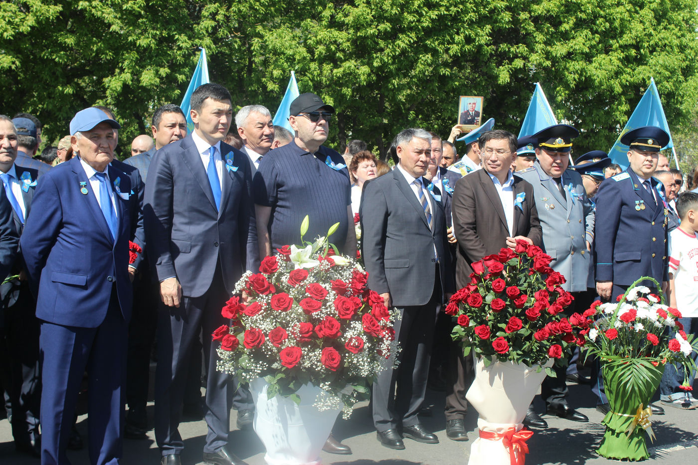 9 мамыр – Жеңіс күнін мерекелеу аясында «Даңқ» обелискіне гүл шоқтарын қою салтанатты рәсімі өтті.
