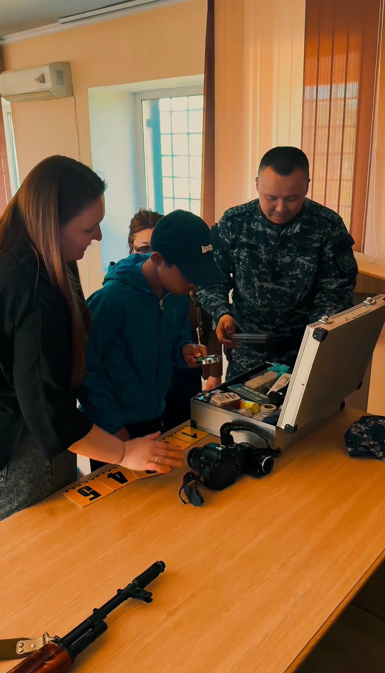 Ашық есік күні:  Бесқарағайда азаматтар полиция жұмысымен танысты.