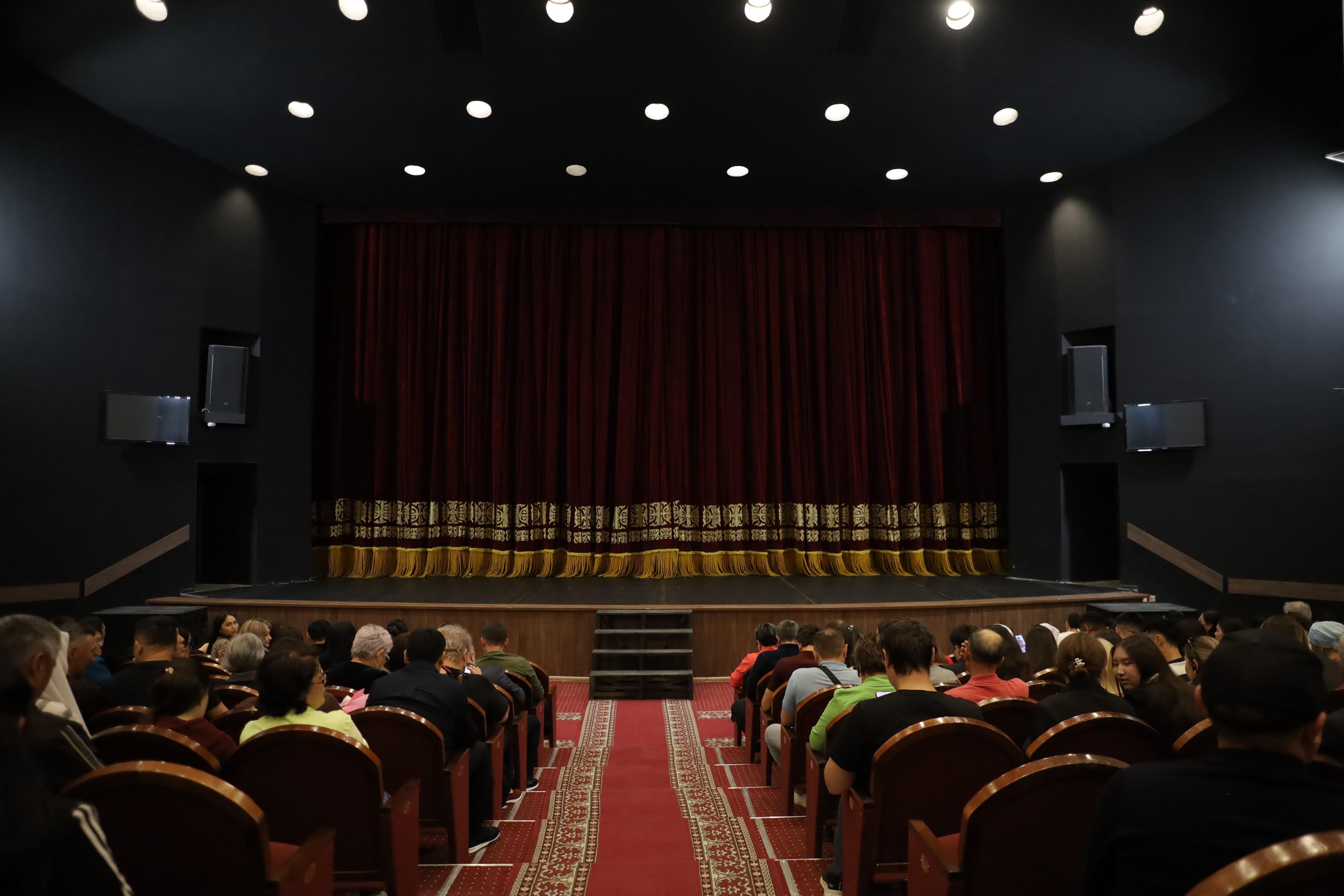 В Семее состоялась премьера драмы «Қарағай»