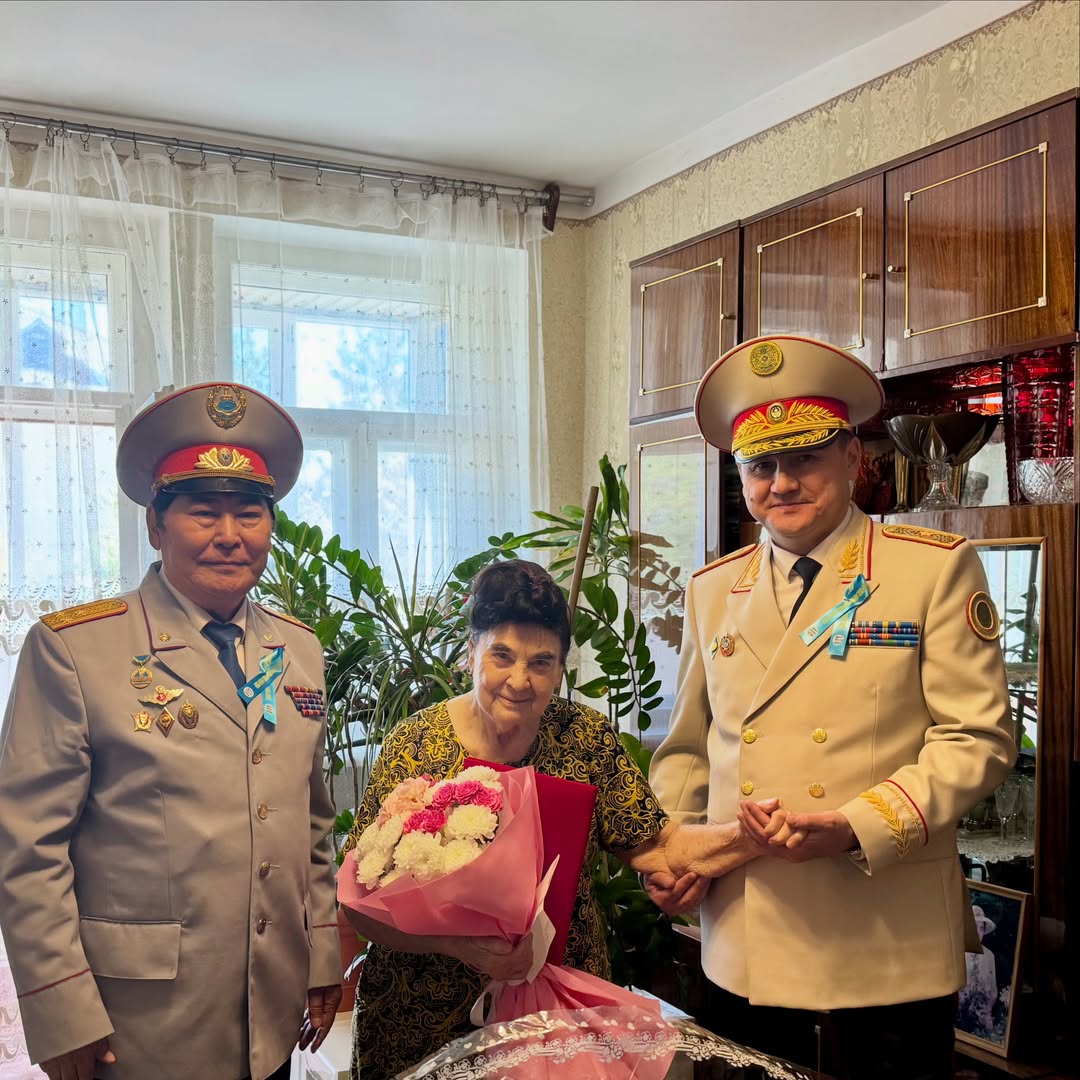Ақтөбе облысында Ұлы Жеңіс күніне орай соғысы ардагерлерінің жақындары мен тыл еңбеккерлеріне құрмет көрсетілді