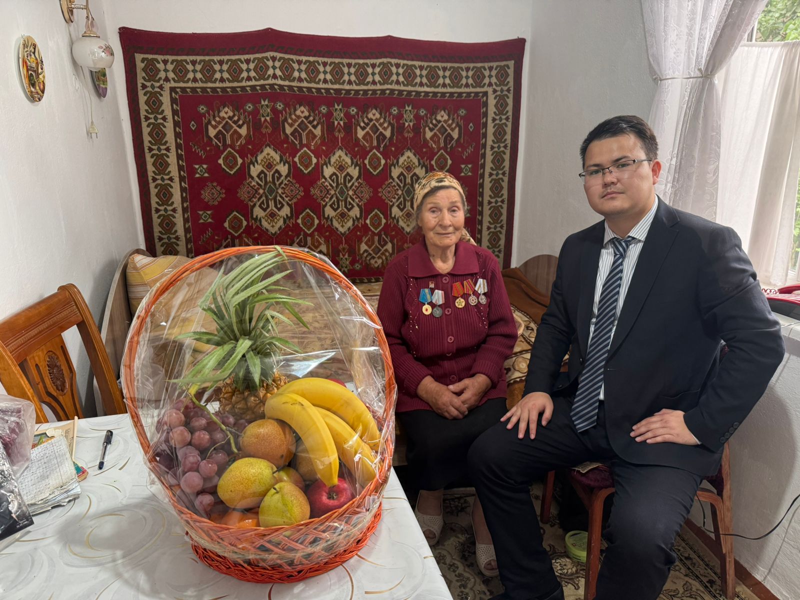 Қаратау ауданында Ұлы Жеңіс күніне арналған іс-шара ұйымдастырылып, майдангерлердің ерлігі мен елге сіңірген еңбегіне құрмет көрсетілді.