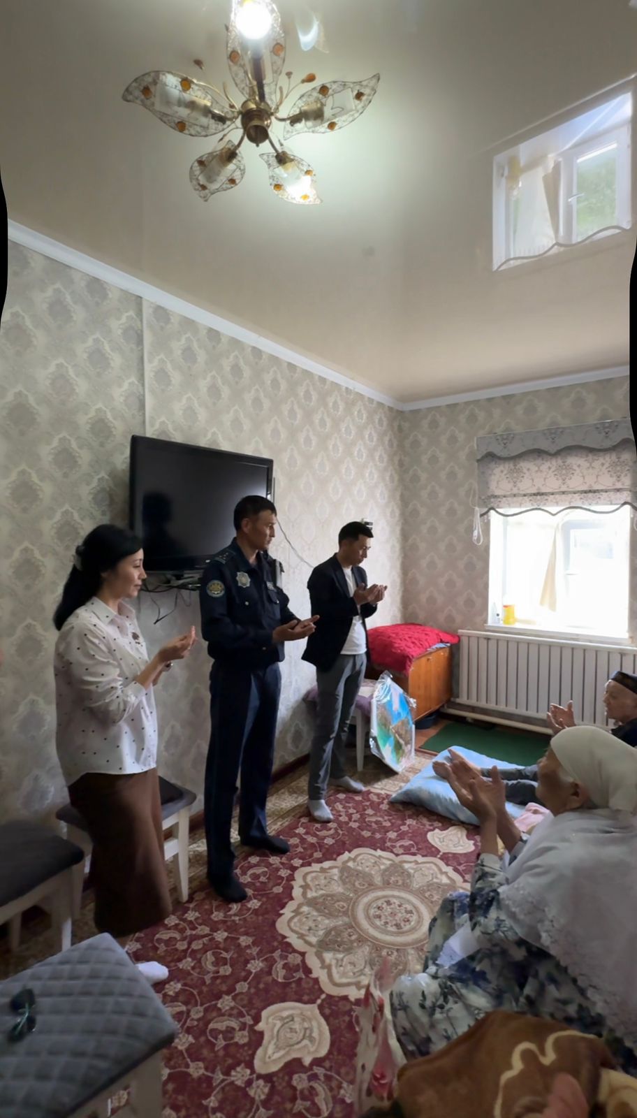 Ұлы Жеңіс мерекесіне орай ардагерлерге құрмет көрсетілді