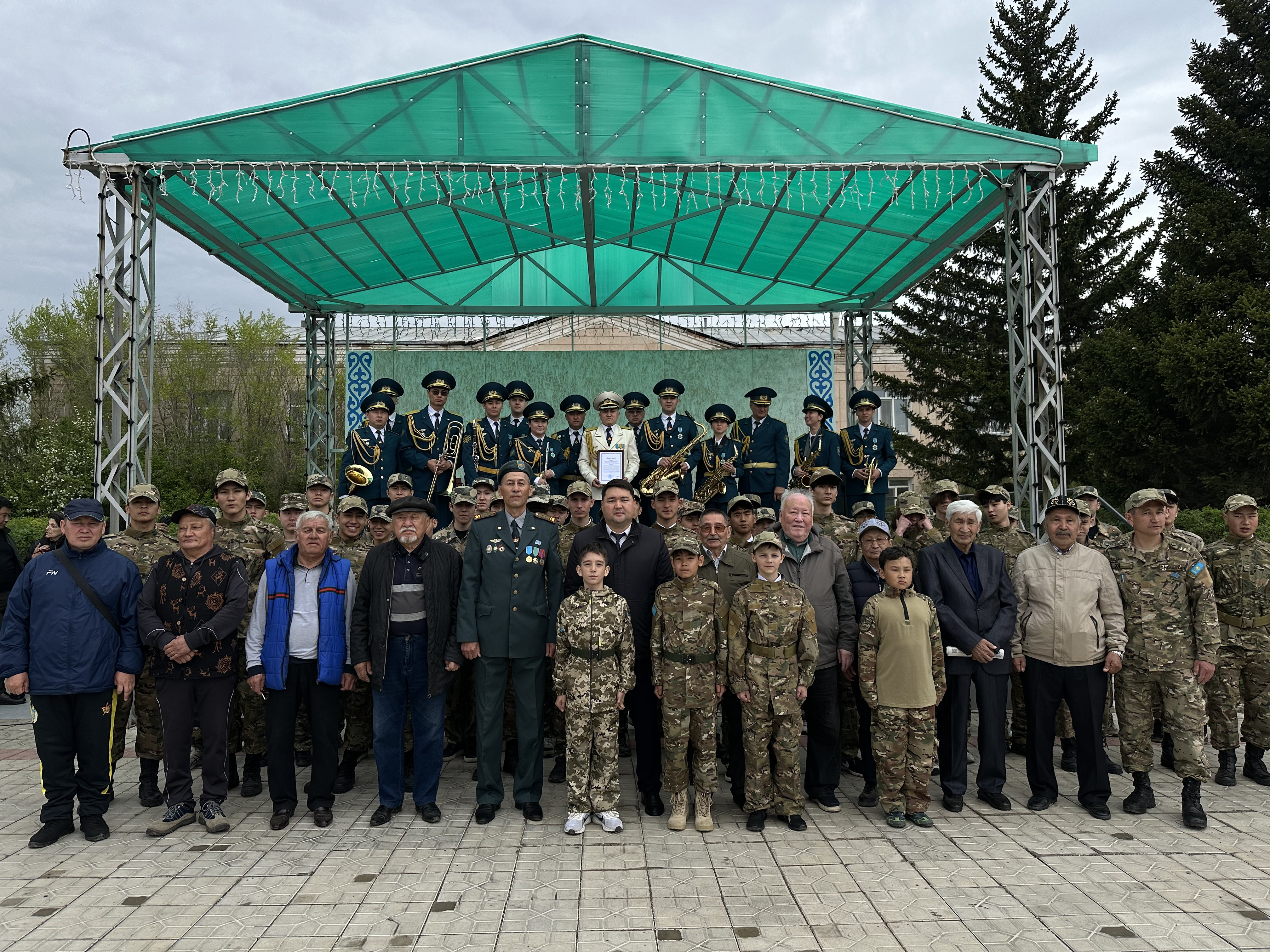 7 мамыр — Қазақстан Республикасының Отан қорғаушылар күні қарсаңында Красный Яр ауылында Қазақстан Республикасы Ұлттық ұланының «5510 әскери бөлімі» республикалық мемлекеттік мекемесінің әскери оркестрінің жарқын әрі патриоттық концерті өтті