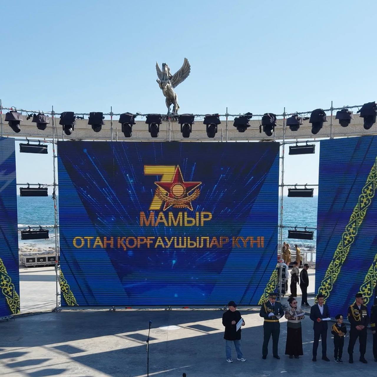 Ақтауда Отан қорғаушылар күніне орай саптық ән байқауы ұйымдастырылды
