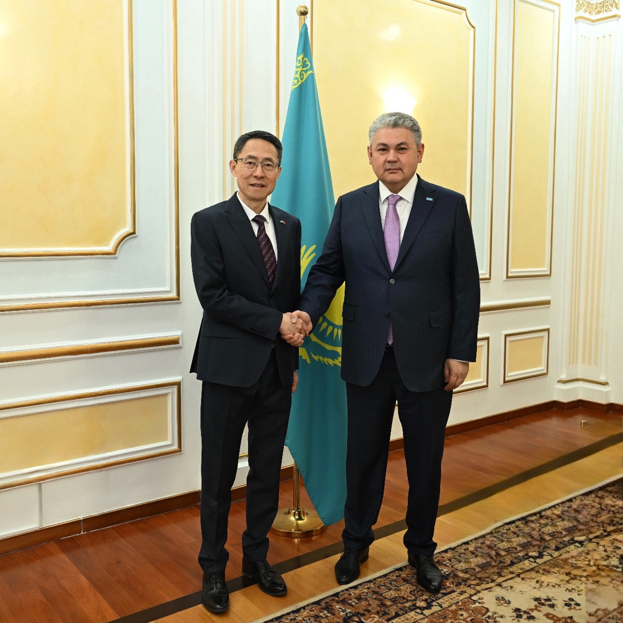 Minister of Foreign Affairs of Kazakhstan Receives Chinese Ambassador