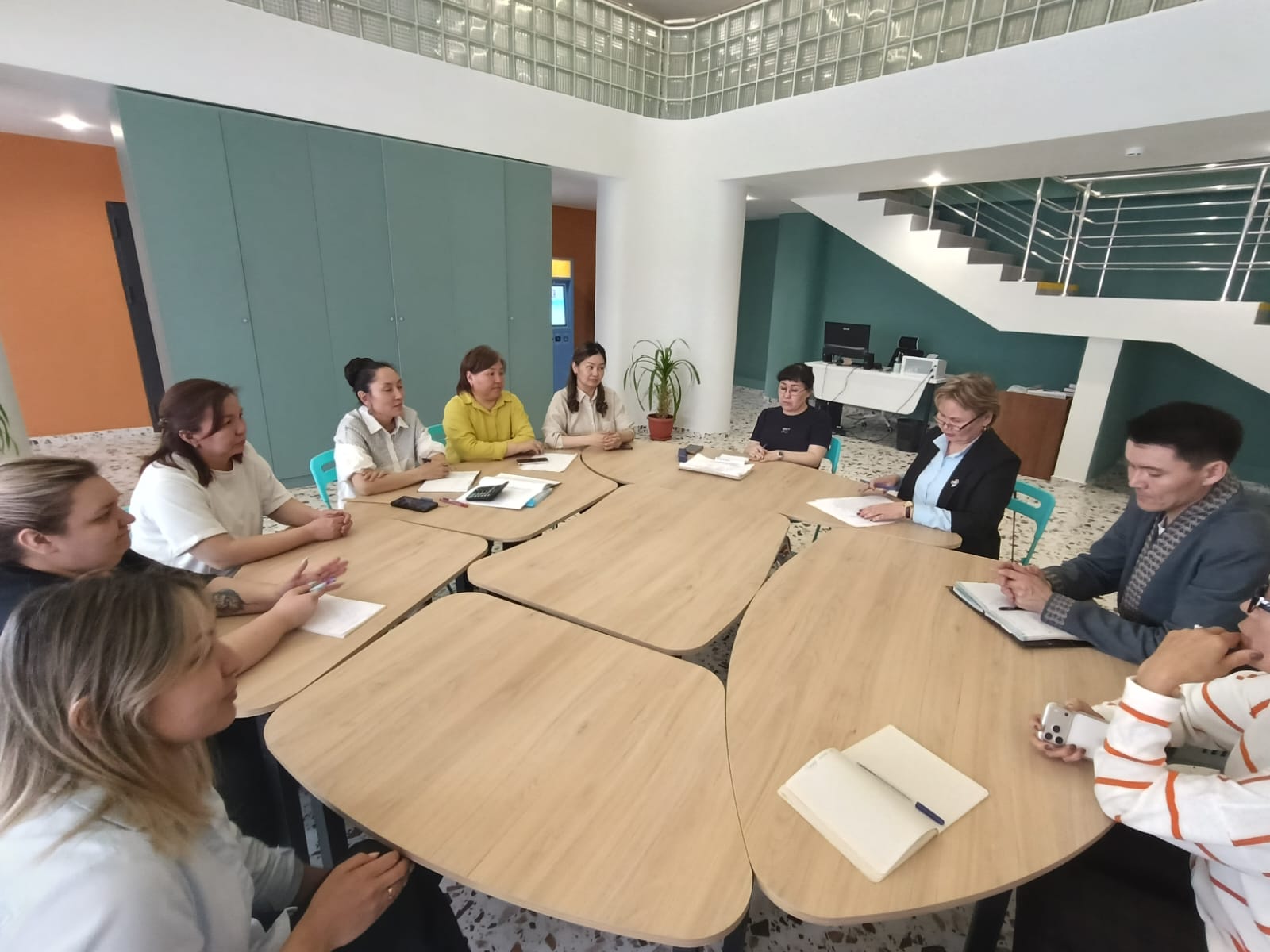 Мекеме қызметкерлеріне еңбек заңнамасындағы өзгерістерді түсіндіру