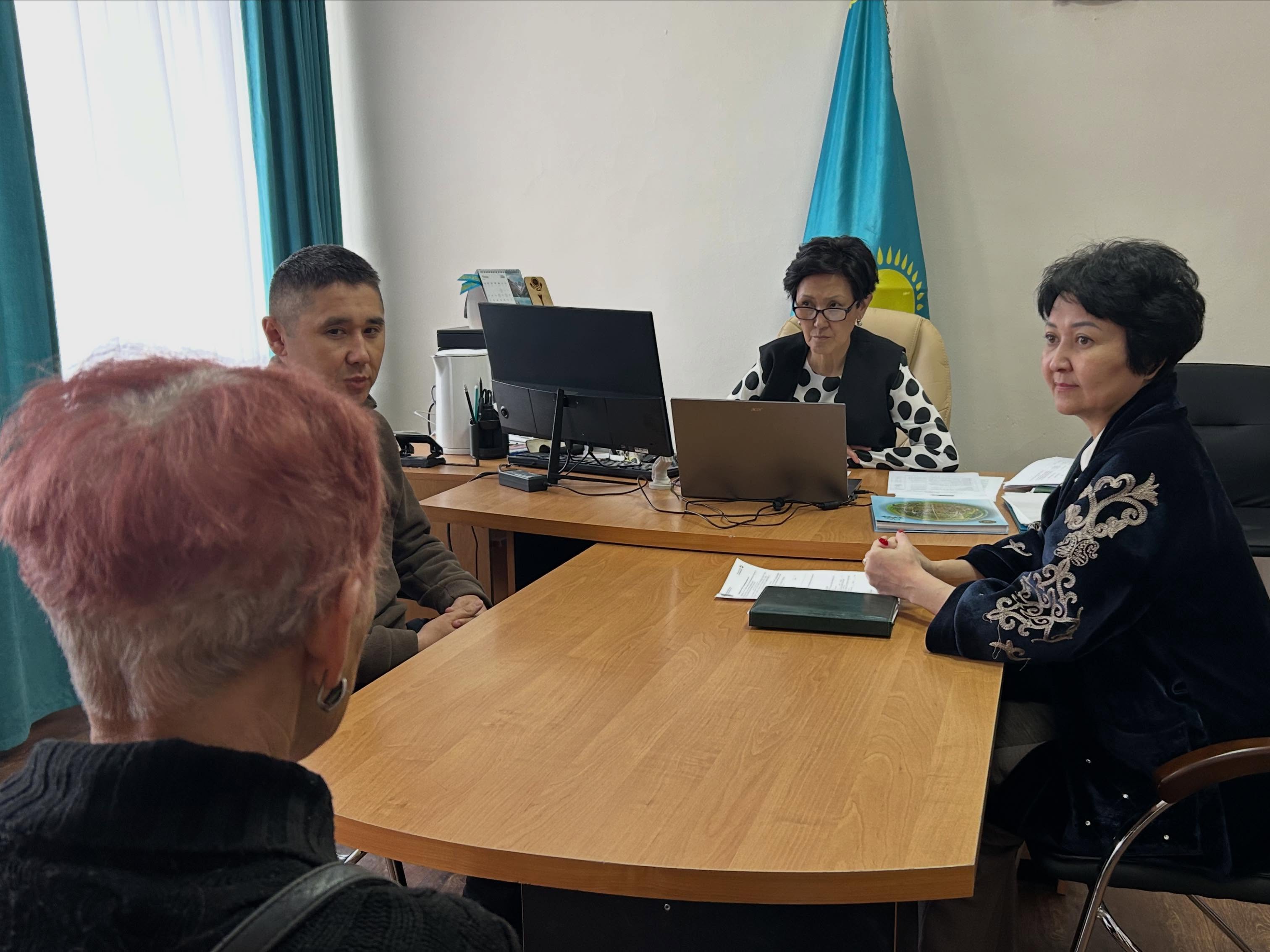 Азаматтарды қабылдау
