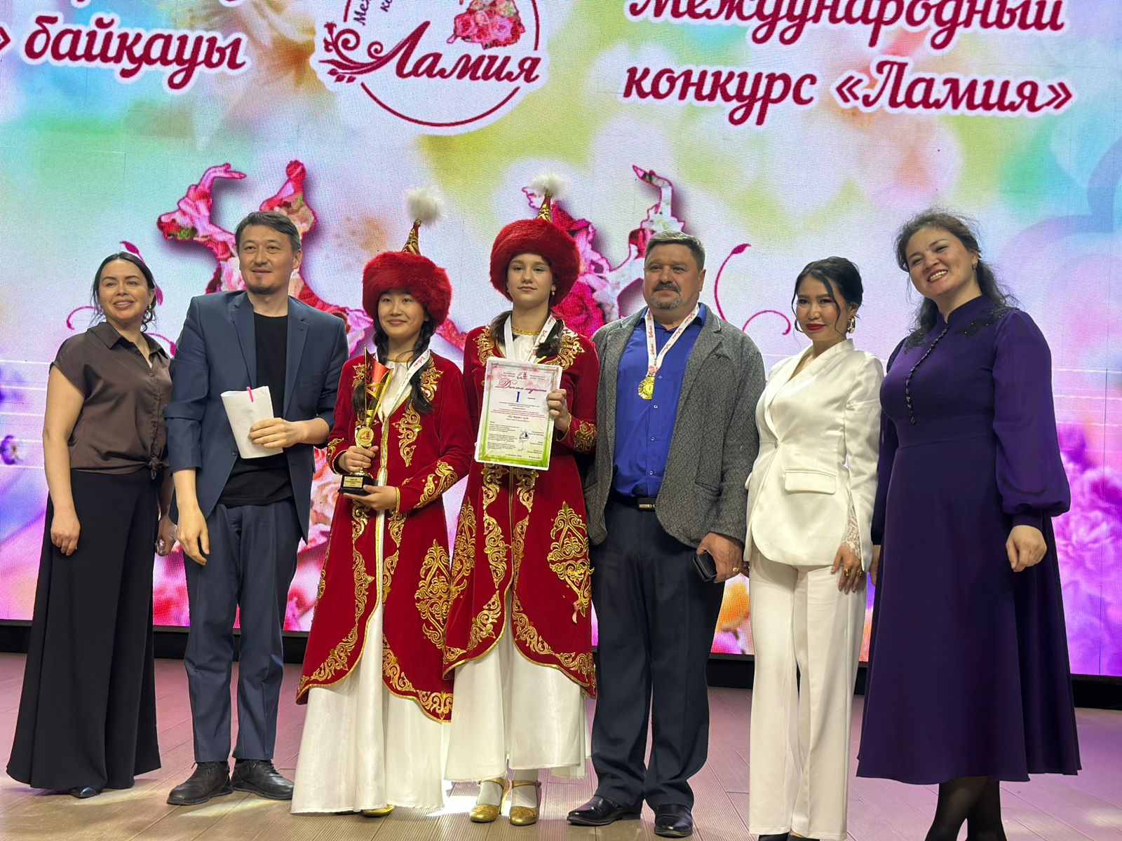Балалар музыка мектебінің шәкірттері халықаралық байқауда үздік атанды