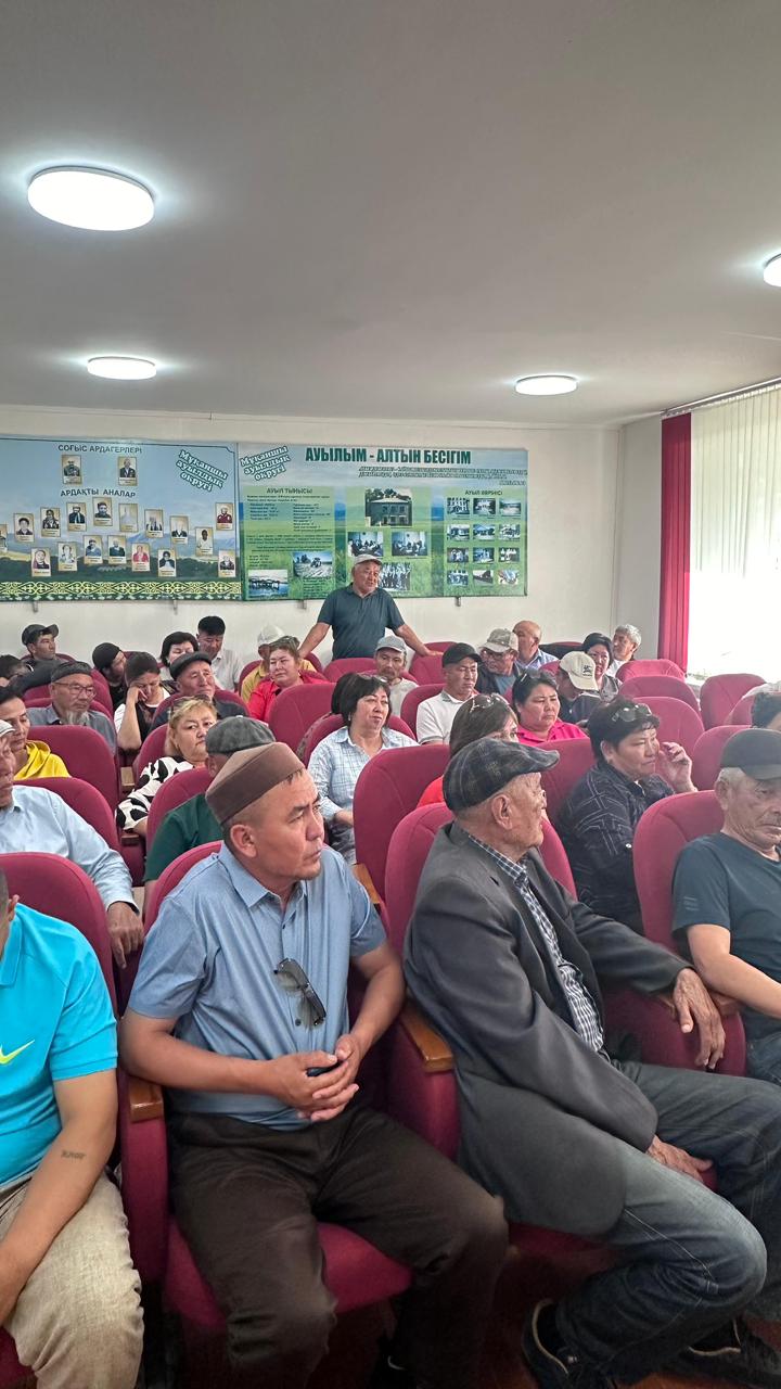 Мұқаншы ауылдық округінің әкімі Мамыр Мұхит Сатымбайұлының Көксу бекетінің тұрғындарымен есептік кездесуі өтті.