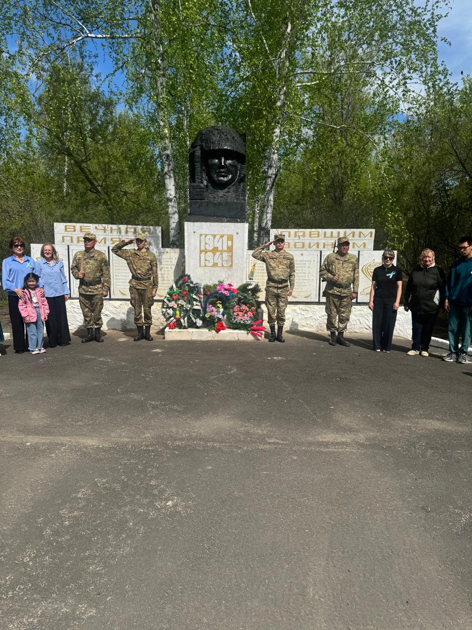 Победа ауылындағы еске алу сағаты
