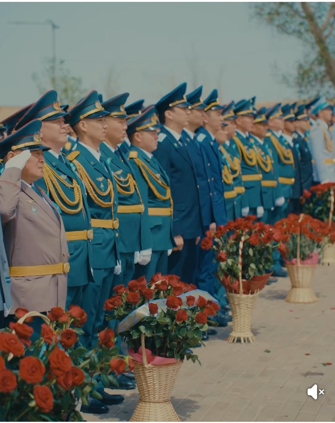 9 мамыр – Ұлы Жеңіс күніне арналған гүл шоқтарын қою рәсімі