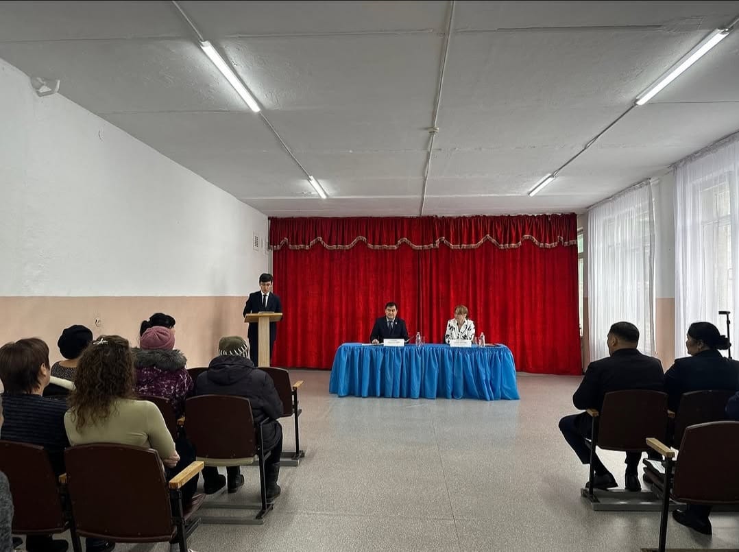 Бұланды ауданы әкімінің есеп беру кездесуі