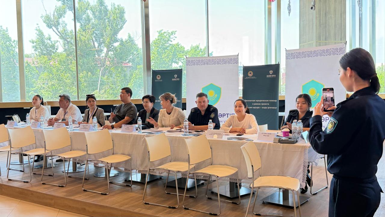 Әуезов ауданында "Заң мен тәртіп" аясында тегін құқықтық көмек көрсетілді