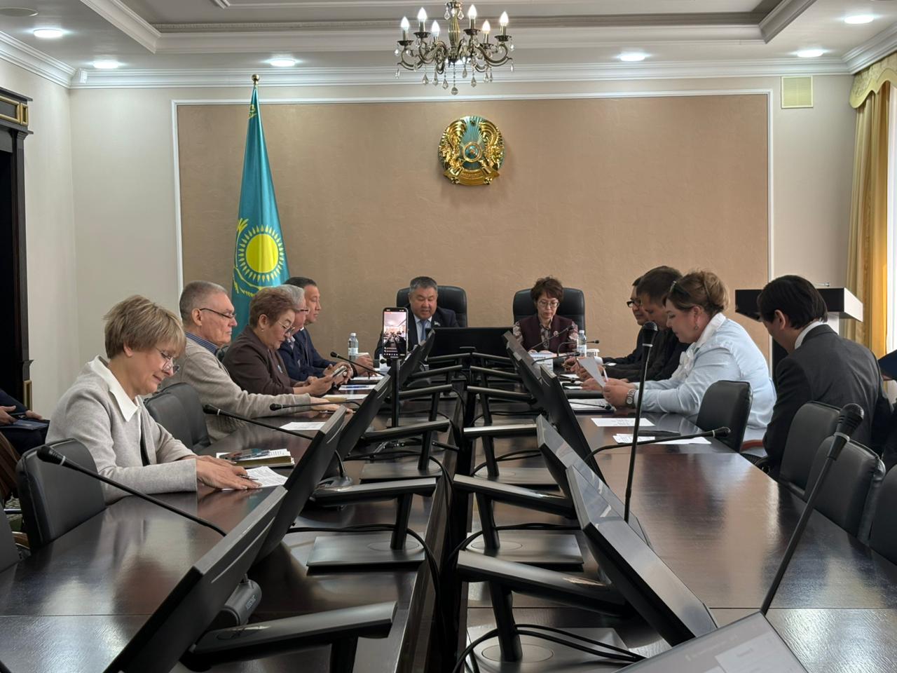 Депутаттар әлеуметтік осал санаттағы азаматтар үшін 650 үй сатып алуды қолдады