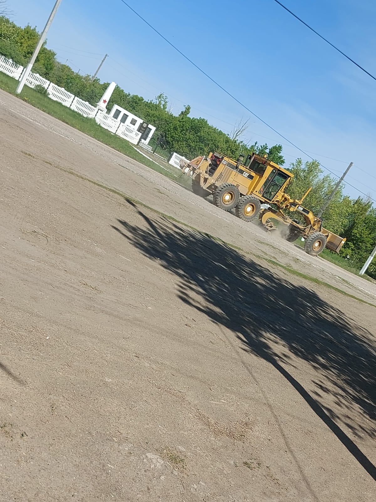 Бұзылық ауылындағы Рауан көшесінің жолын тегістеу жұмыстары жүргізілуде