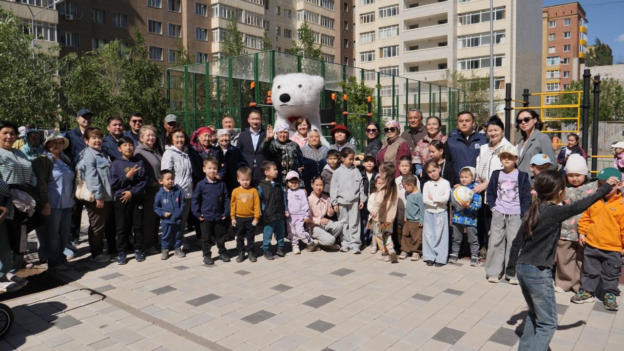 «Бюджет народного участия»: в столичном районе Алматы торжественно открыли благоустроенный двор