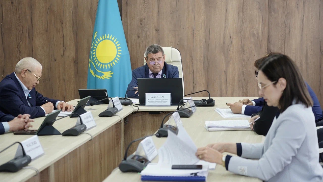 Абай облысында 2025 жылғы облыстық бюджеттің атқарылуын қарау басталды