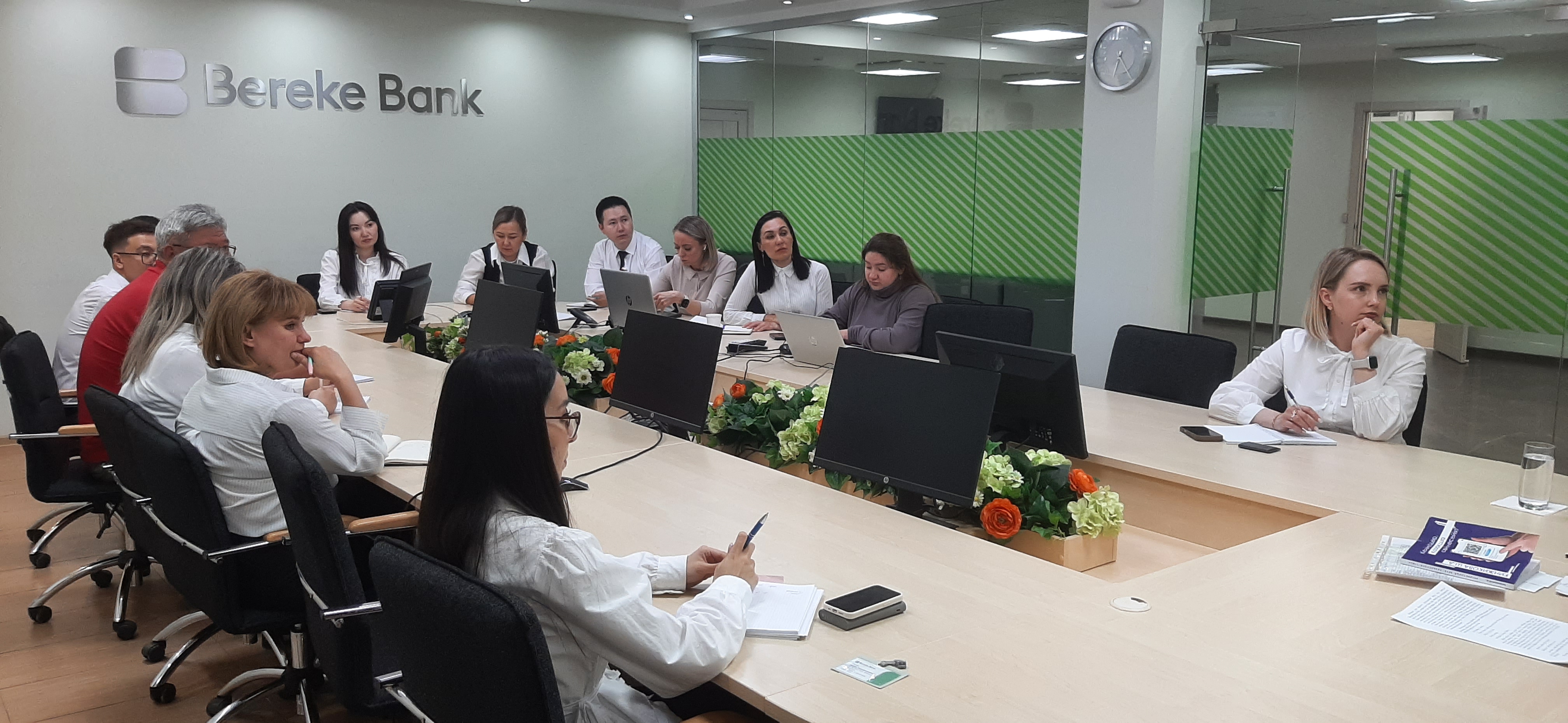 Қызмет көрсету өкілдеріне арналған  тілдік «Start up» жобасы жүзеге асырылуда