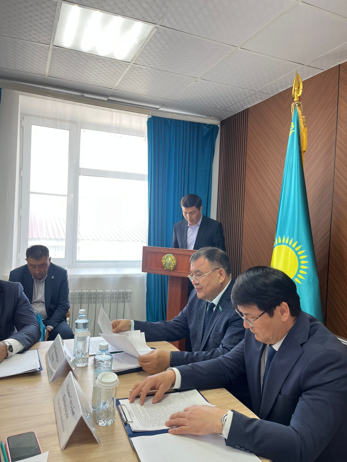 2026 жылғы 15 мамырда аудандық мәслихаттың кезектен тыс сессиясы өтті