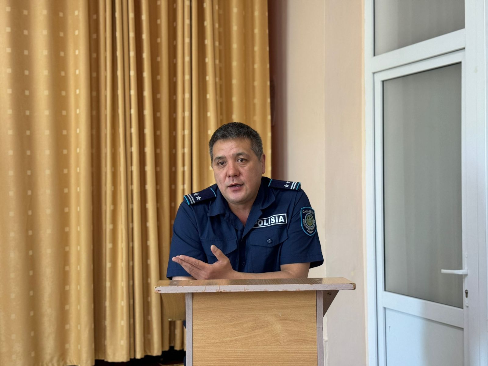 СҚО-да полицейлер оқушыларды ақпараттық қауіпсіздікке баулуда