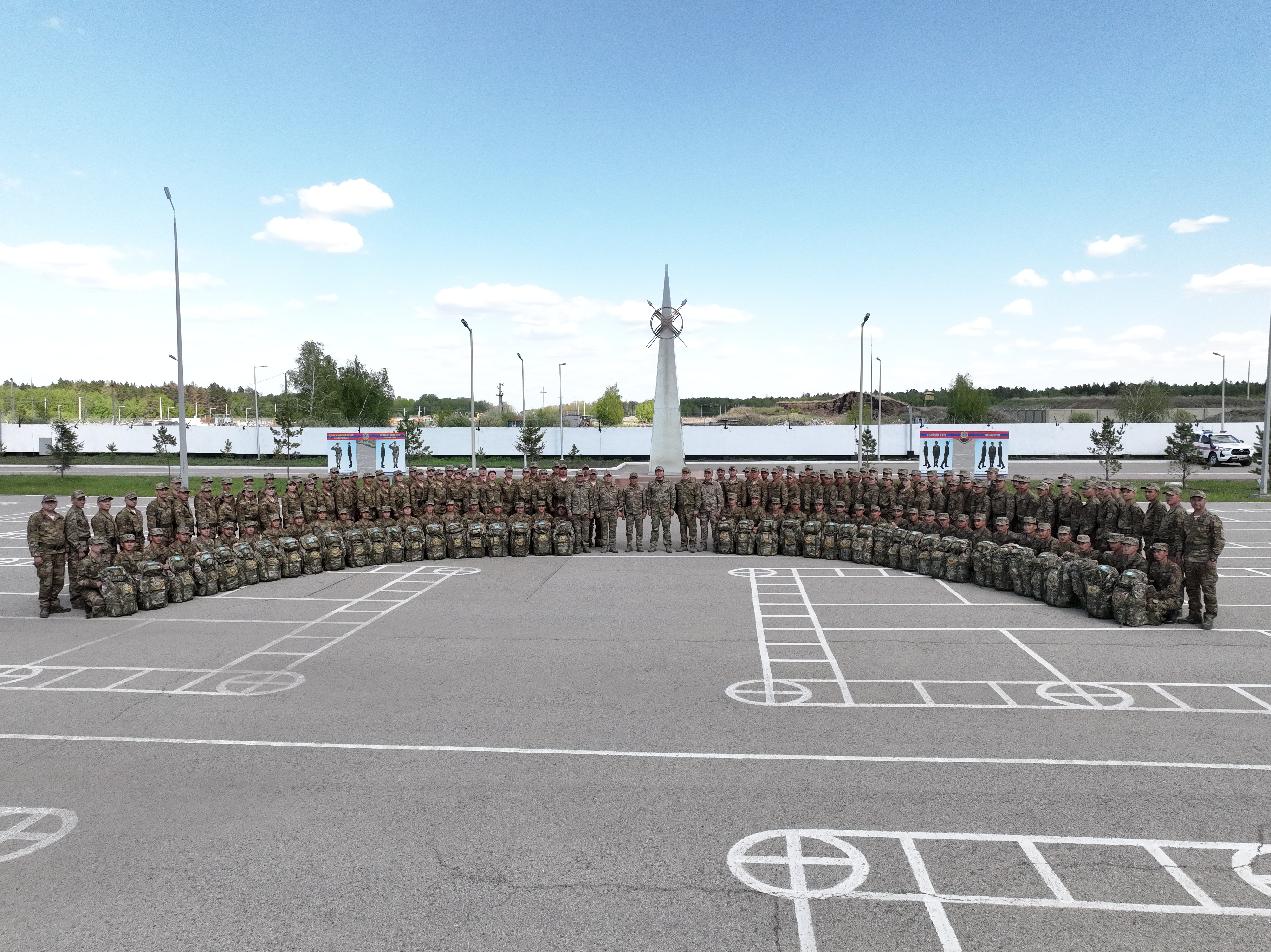 ТЖМ басшысы Ақкөлдегі әскери бөлімнің мерзімді қызмет сарбаздарымен кездесті