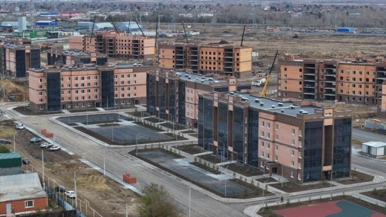 Өңірде тұрғын үй құрылысы қарқын алды: 14 мыңнан астам отбасы баспаналы болды