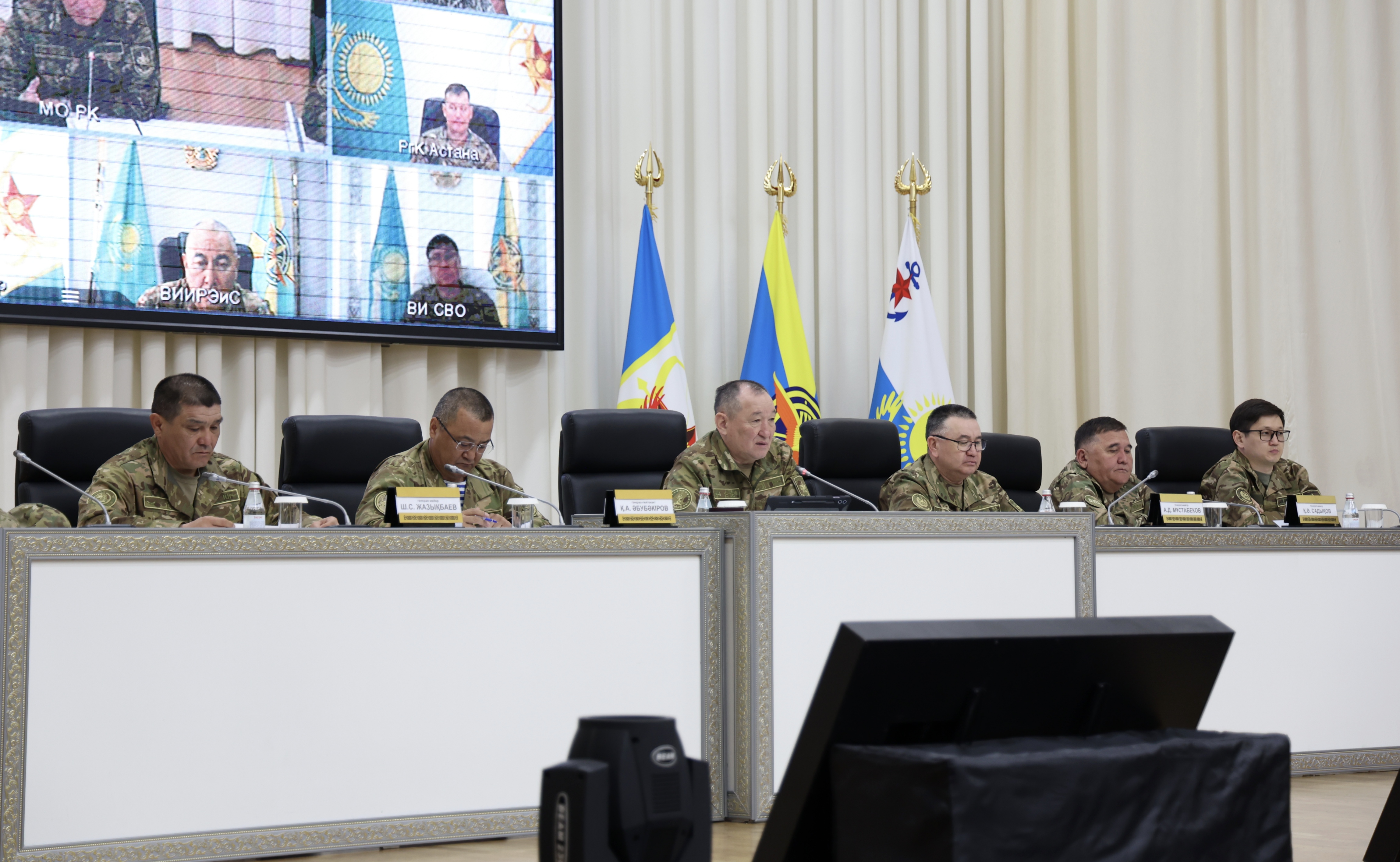 Қорғаныс министрлігінің алқа отырысында әскерлердің жауынгерлік әзірлігі мен технологиялық жарақтандырылуы талқыланды