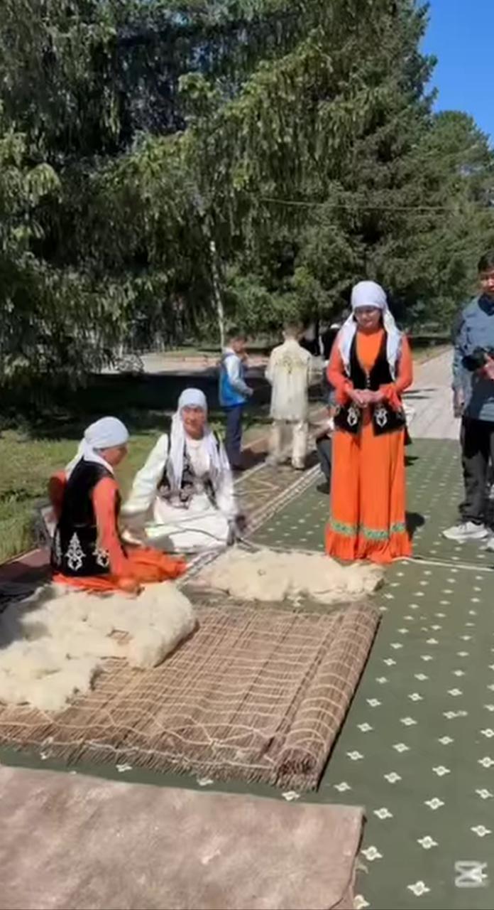 «ЮНЕСКО-ның Репрезентативтік тізіміне енгізілген элементтері: МЕММ-нің тасымалдаушысы ретінде тілді қоса алғанда пайымның дәстүрлері мен нысандары» форумы