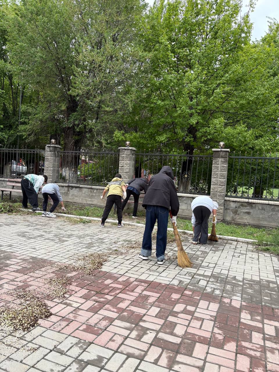 18 сәуір — Халықаралық ескерткіштер мен тарихи орындарды қорғау күніне орай Ащыбұлақ ауылдық округінде «Таза Қазақстан» республикалық экологиялық акциясы ұйымдастырылды