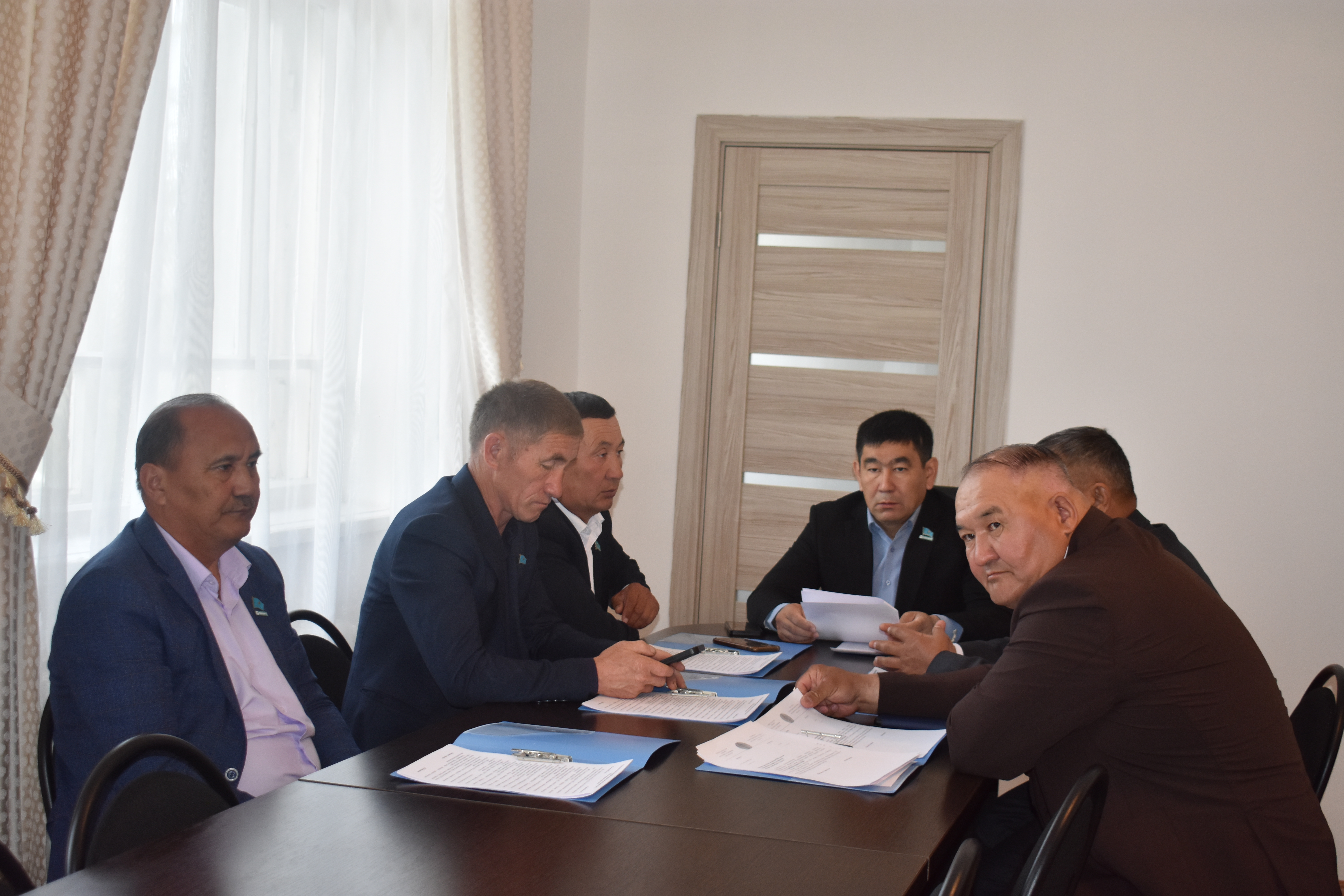 «БЮДЖЕТ, ҚАРЖЫ, ЭКОНОМИКА ЖӘНЕ КӘСІПКЕРЛІКТІ ДАМЫТУ МӘСЕЛЕЛЕРІ» ЖӨНІНДЕГІ ТҰРАҚТЫ КОМИССИЯСЫНЫҢ ОТЫРЫСЫ БОЛЫП ӨТТІ.