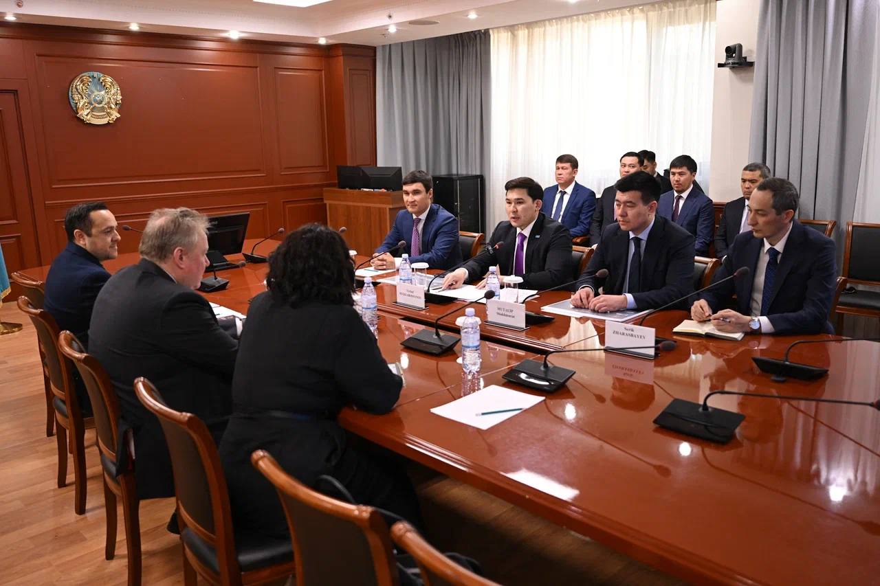Ербол Мырзабосынов встретился с руководством World Boxing