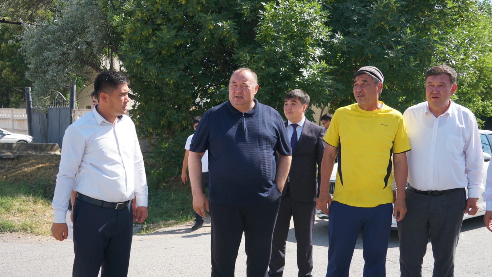 КЕЛЕСТЕ ХАЛЫҚ ҮНІНЕ ҚҰЛАҚ АСАТЫН ӘКІМДІК ҚАҒИДАТЫ ЖАЛҒАСУДА