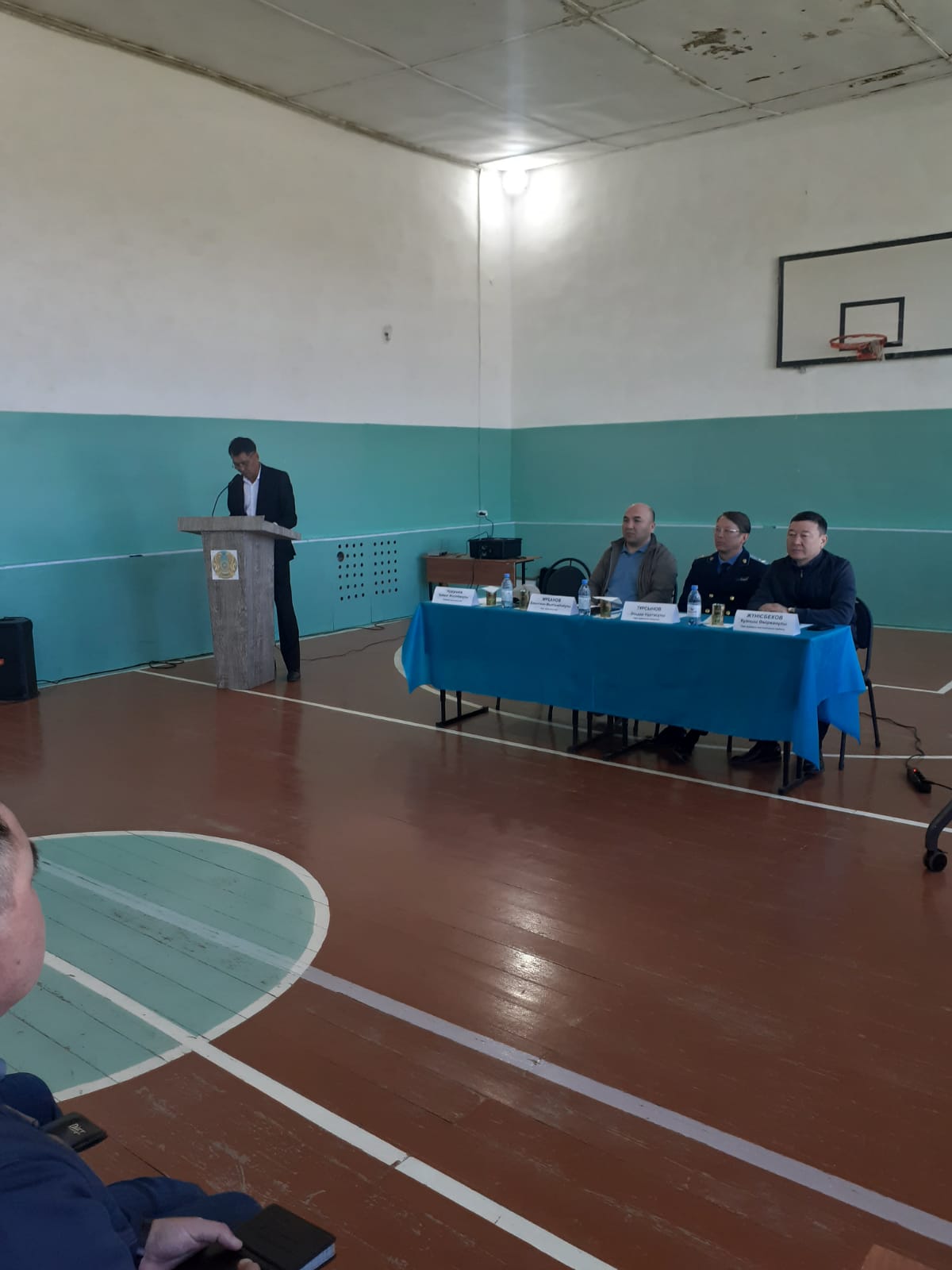 Нұра ауданы әкімінің Жанбөбек ауылының тұрғындарымен есептік кездесуі
