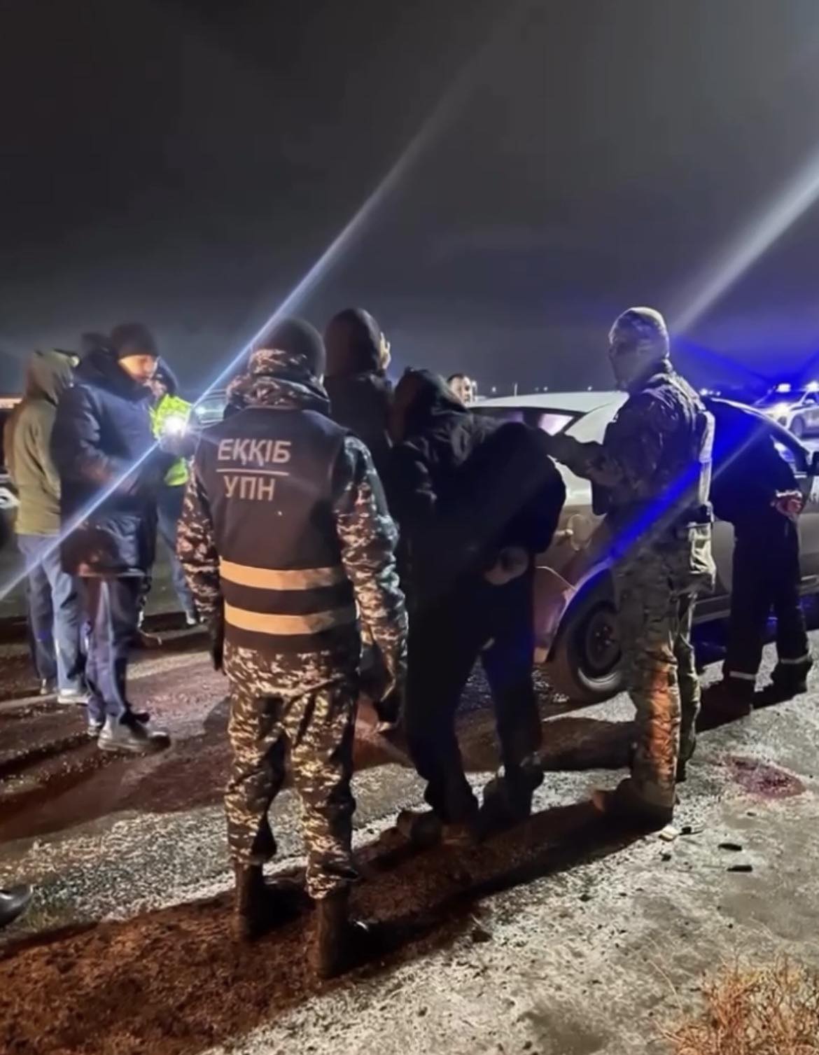 Көліктегі ПД: Атырау тұрғыны аса ірі мөлшерде есірткі заттарын өткізбек болғаны үшін 8 жылға сотталды