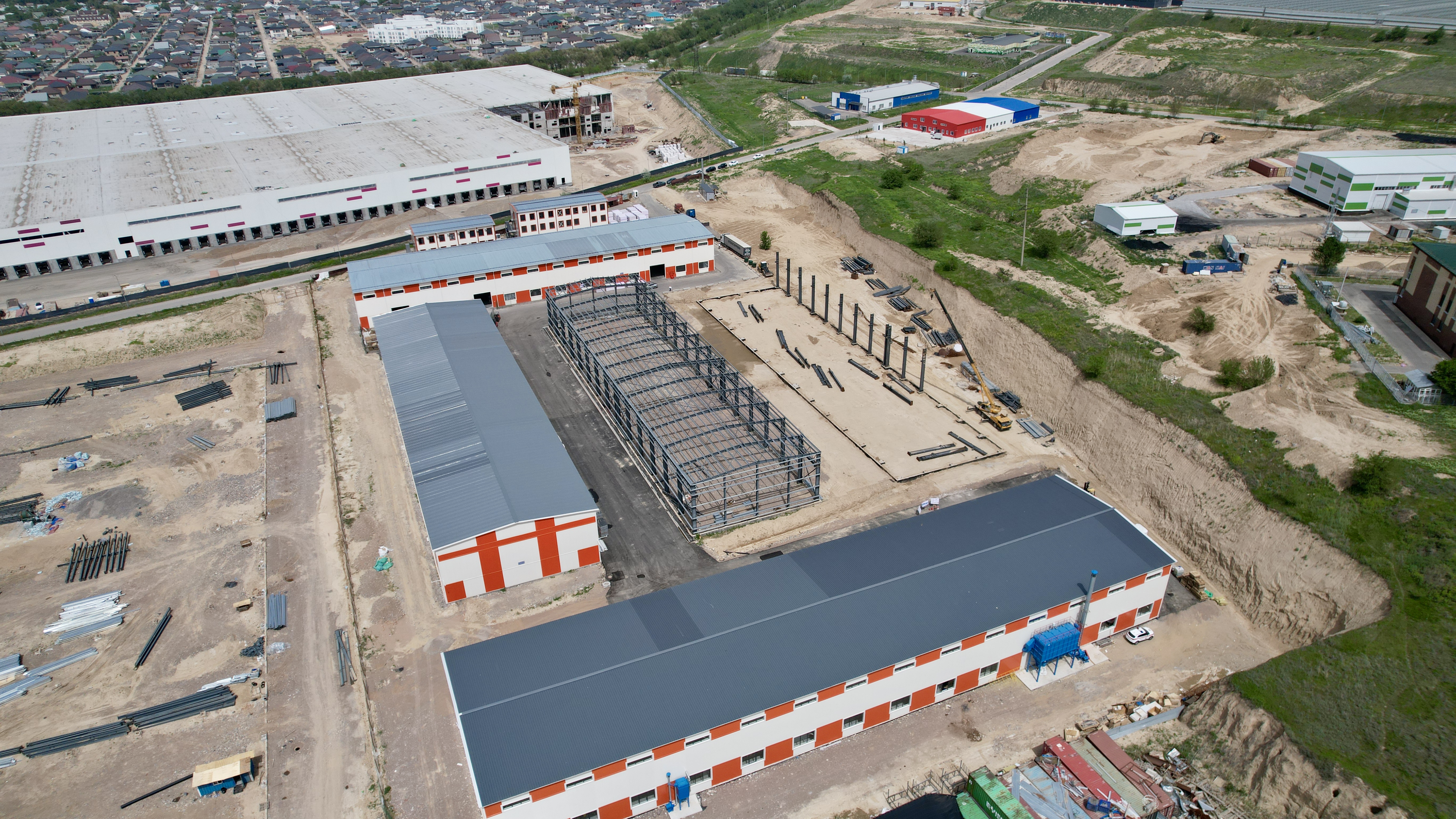 ТЖМ басшысы Алматы қаласындағы композиттік газ баллондарын шығаратын зауыттың құрылыс алаңына барды