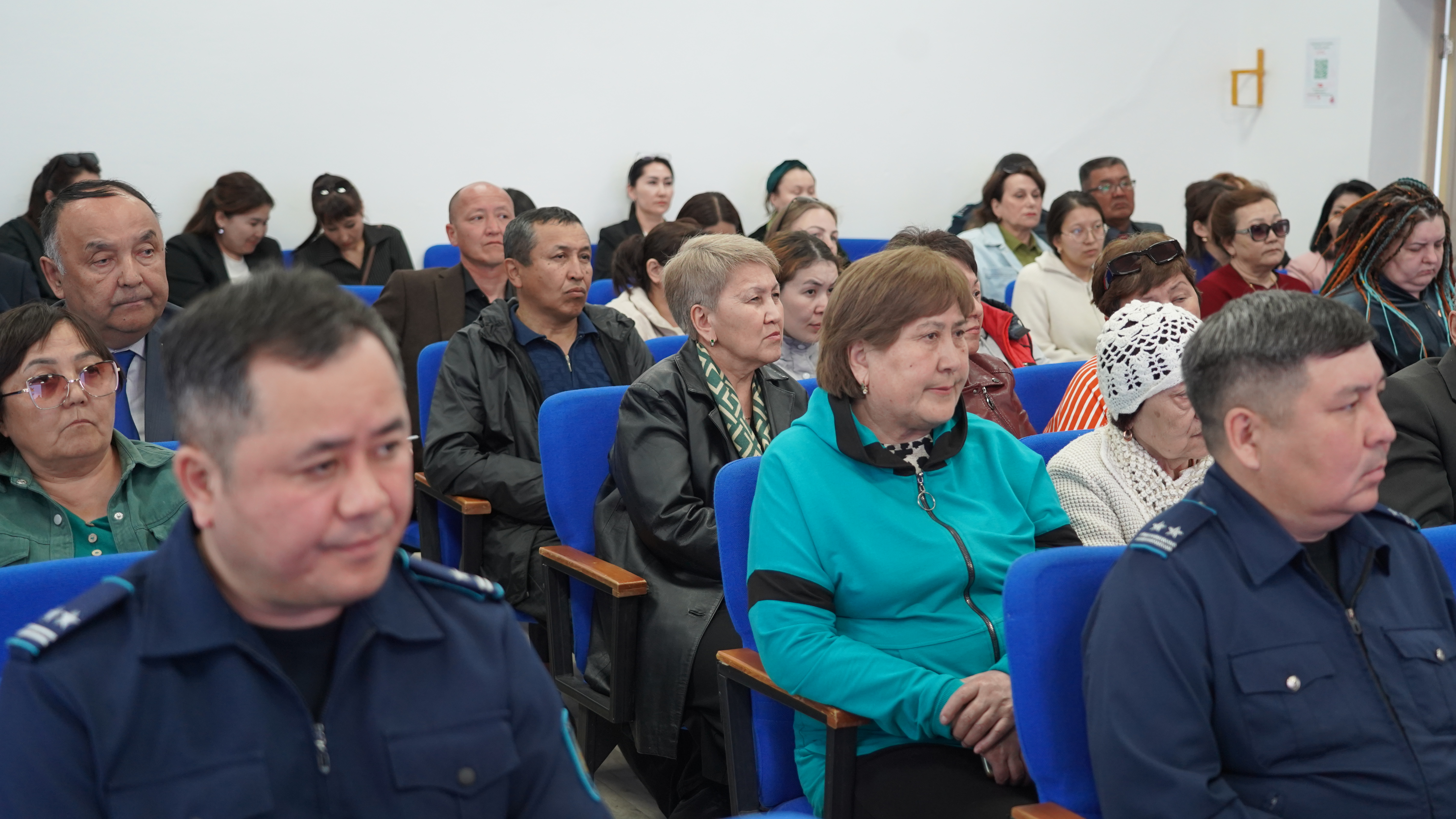 Станционный кентінде тұрғындармен ашық диалог өтті