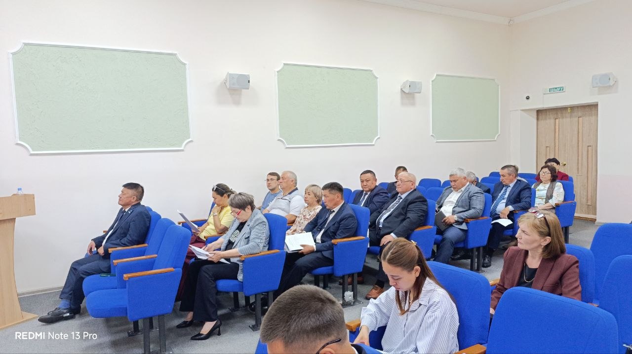 В Жаркаинском районе состоялось совместное заседание постоянных комиссий районного маслихата и Общественного совета