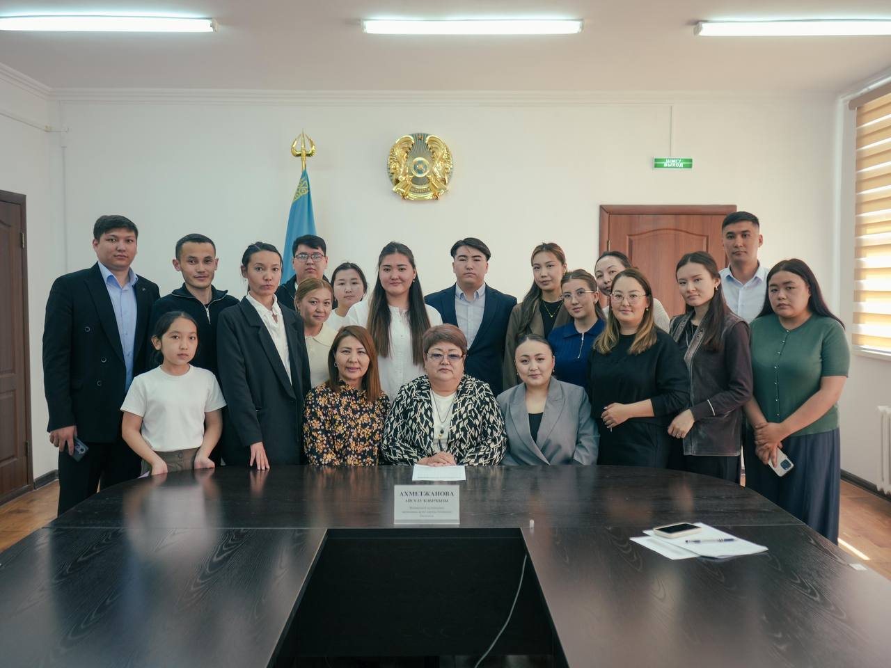 Молодёжь района Жаңасемей встретилась с ветераном государственной службы Ахметжановой Айсулу Кабировной