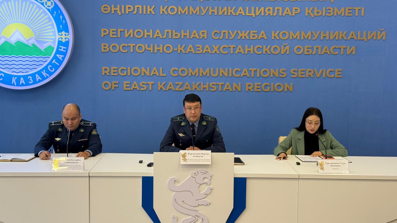 В РСК ВКО обсудили проблему захламлённых квартир и меры по обеспечению безопасности жителей