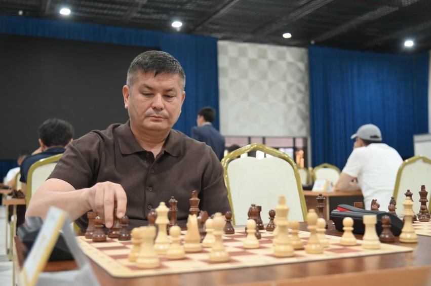 ДӘСТҮРЛІ ТУРНИРДІҢ ШИРЕК ФИНАЛДЫҚ КЕЗЕҢІ ӨТУДЕ