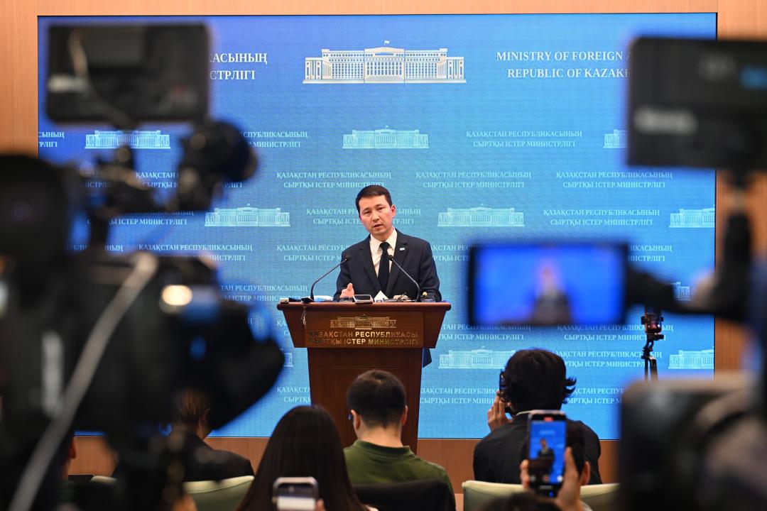 Брифинг официального представителя МИД Казахстана Е.Жетыбаева (Рекомендации для граждан Казахстана, выезжающим за рубеж)