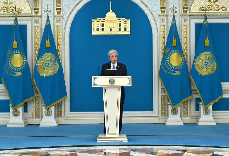 Президент выразил благодарность специалистам в сфере культуры и искусства.