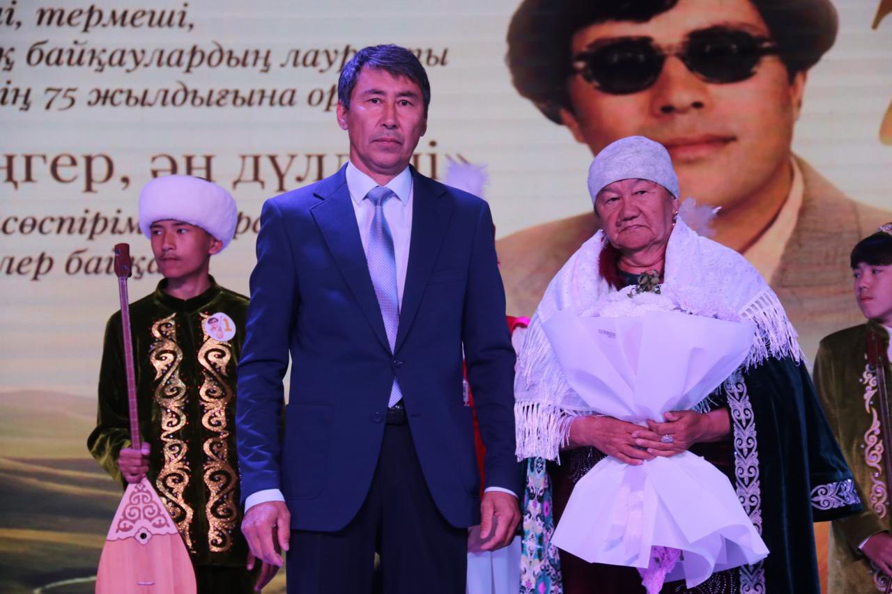 АМАНГЕЛДІ ӘНІ ҰРПАҚ ҮНІНДЕ