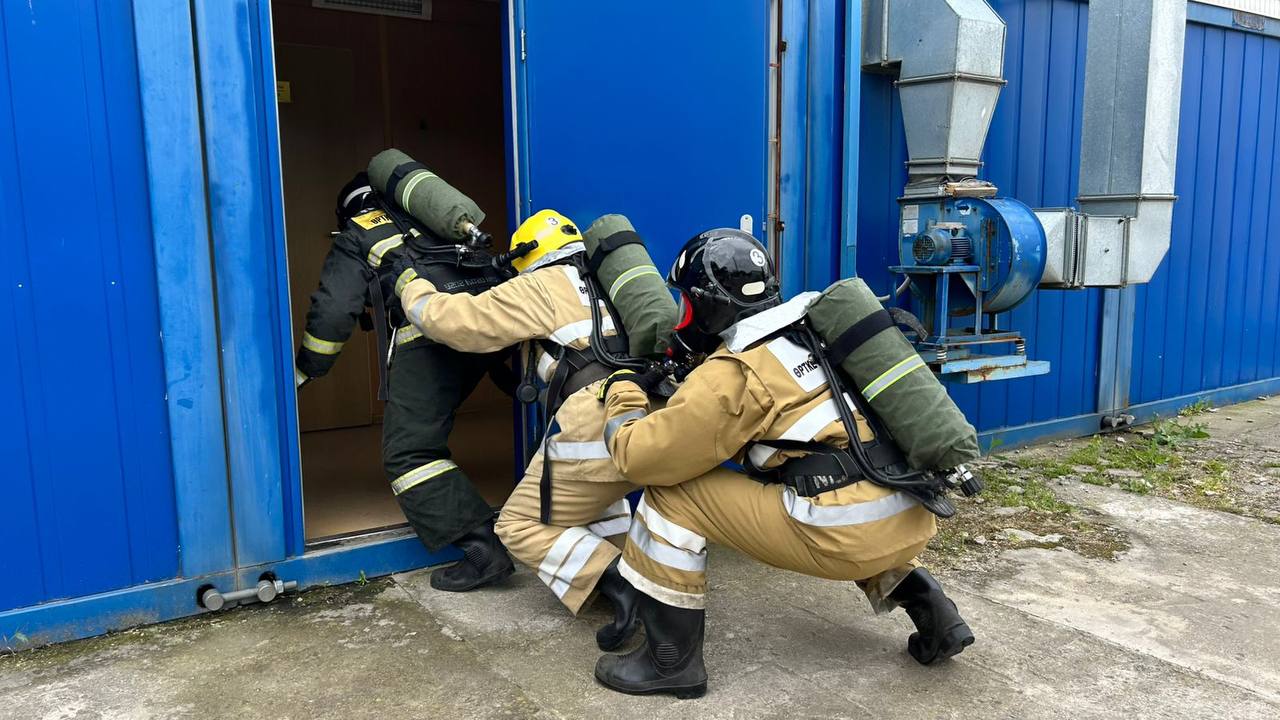 Проведено занятие с газодымозащитника