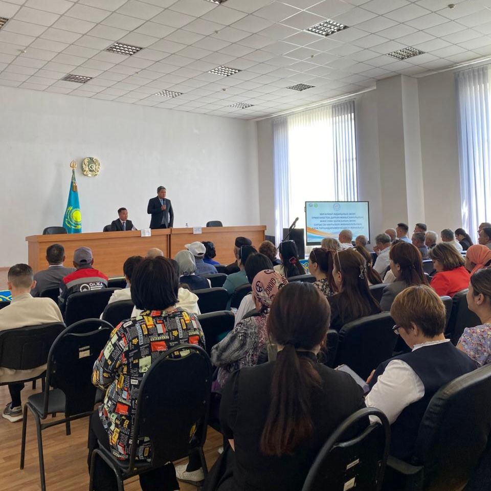 АУДАН ӘКІМІ  ОКРУГ  ТҰРҒЫНДАРЫМЕН КЕЗДЕСТІ