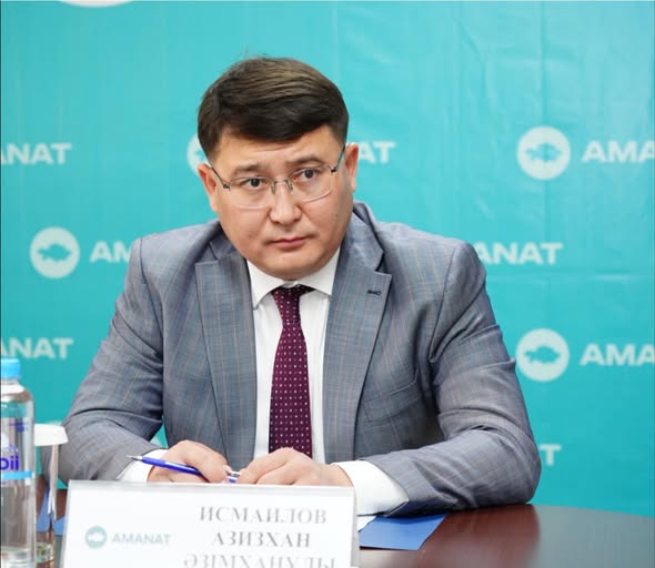 ҚАЗЫҒҰРТ: “AMANAT” ПАРТИЯСЫ ҒИМАРАТЫНДА ҚОҒАМДЫҚ ҚАБЫЛДАУ ӨТТІ