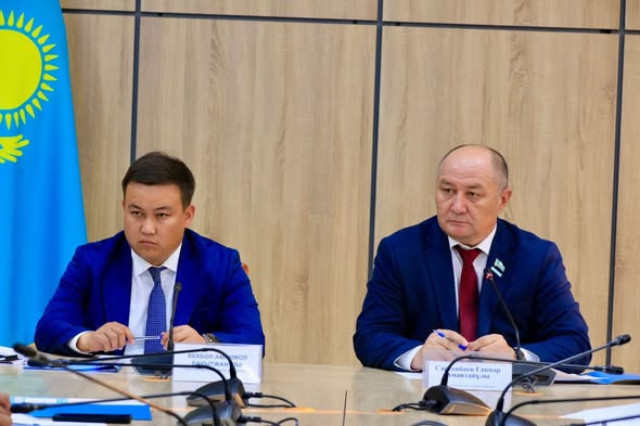 ТҮРКІСТАН ҚАЛАЛЫҚ МӘСЛИХАТЫНЫҢ ТҰРАҚТЫ КОМИССИЯЛАРЫНЫҢ БІРЛЕСКЕН ОТЫРЫСЫ ӨТТІ