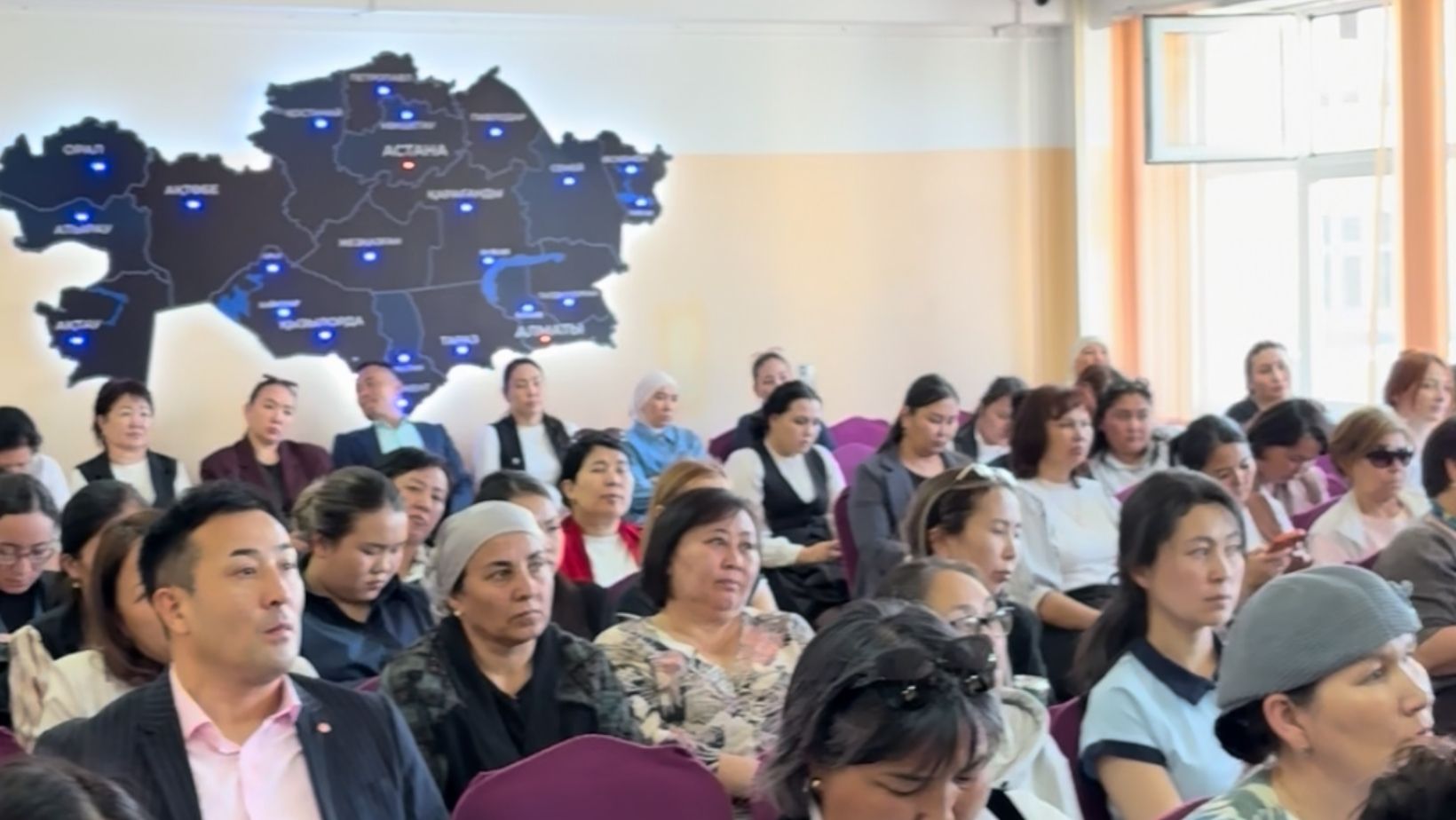 В Талгарском районе и городе Алатау прошли встречи по вопросам кибербезопасности