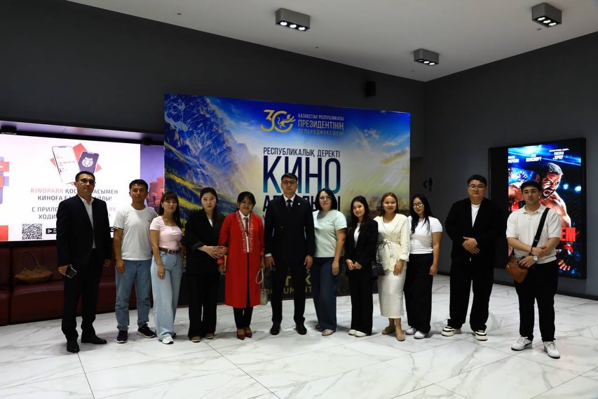ТҮРКІСТАНДА ПРЕЗИДЕНТ ТЕЛЕРАДИОКЕШЕНІНІҢ КИНОЛЕКТОРИЙІ ӨТТІ