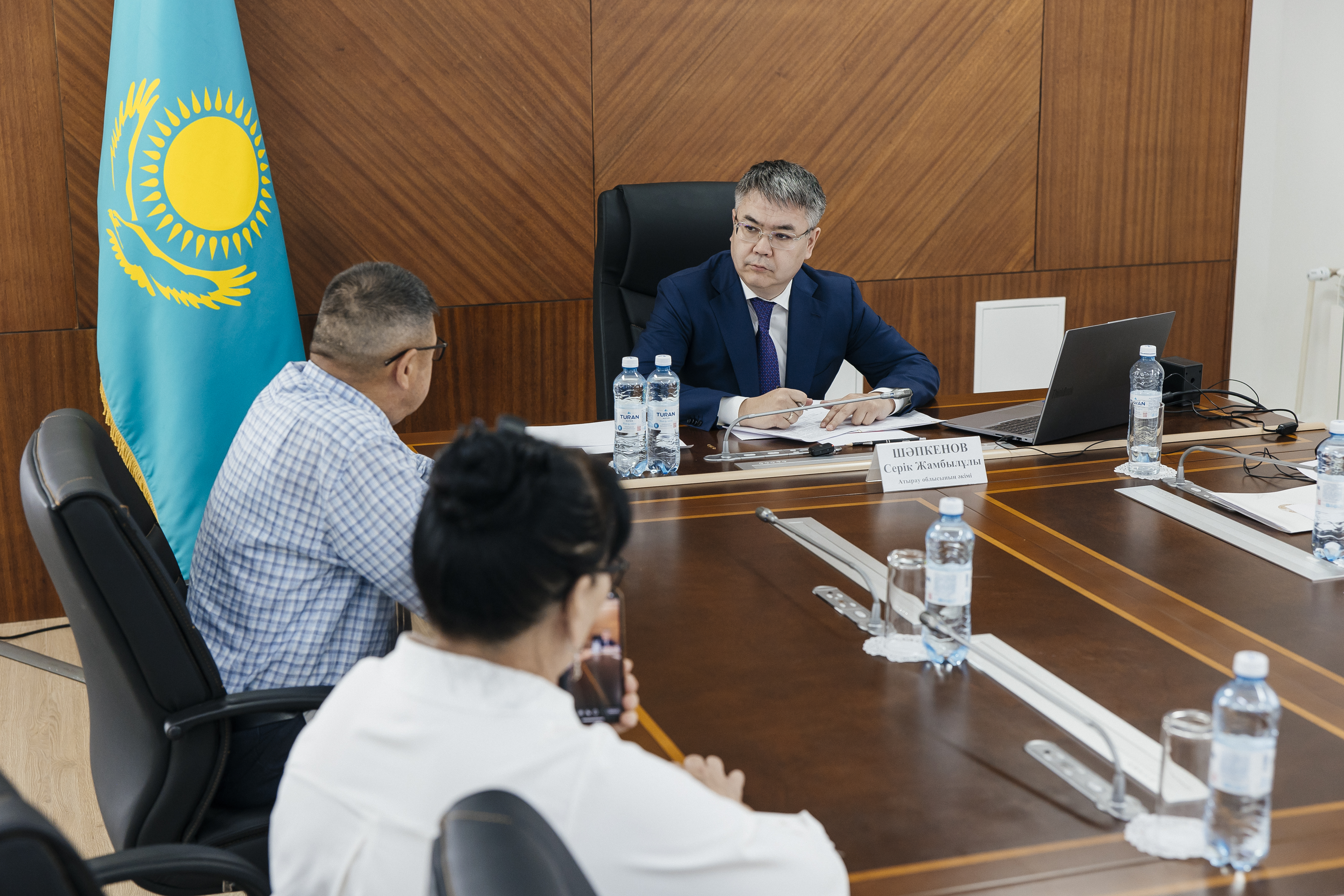 Аймақ басшысы Серік Шәпкенов тұрғындарды қабылдады